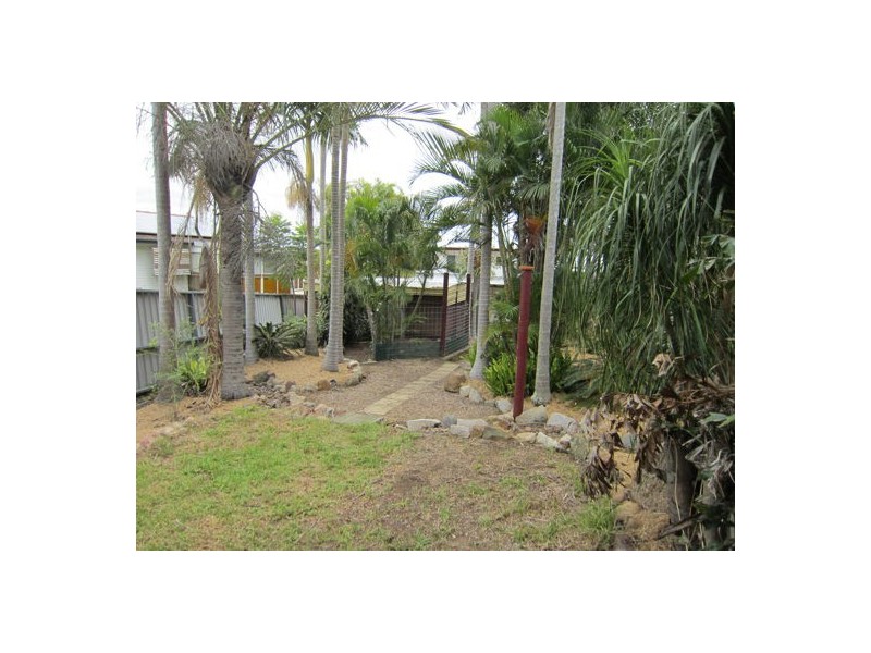 5 Bellhaven Drive, Bundamba QLD 4304