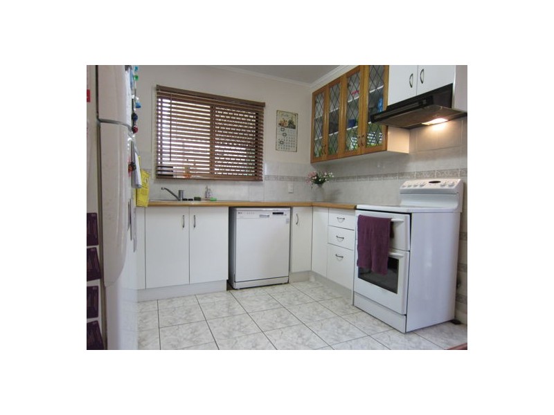 5 Bellhaven Drive, Bundamba QLD 4304