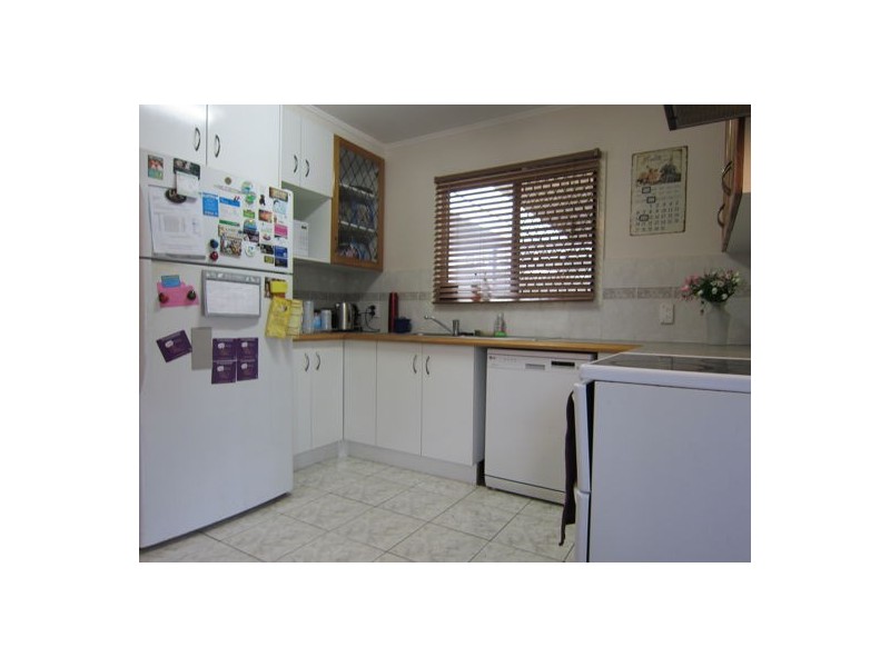 5 Bellhaven Drive, Bundamba QLD 4304