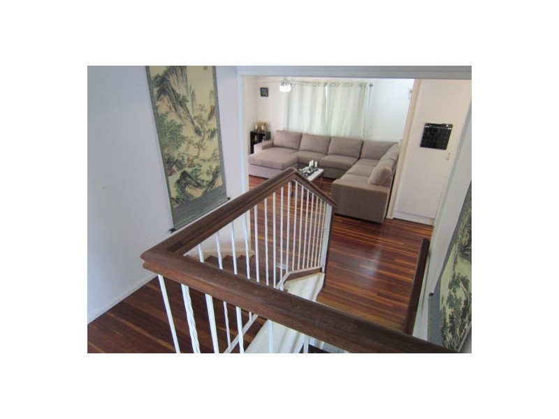 5 Bellhaven Drive, Bundamba QLD 4304