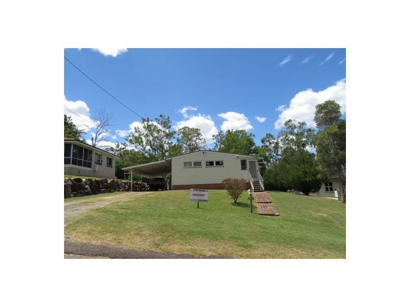 18 Alice Street, Blackstone QLD 4304
