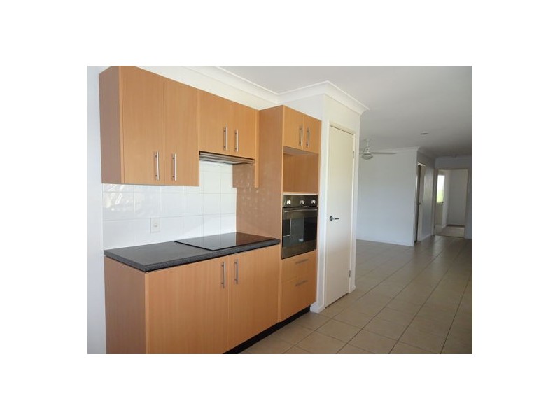 4 Overton Place, Fernvale QLD 4306