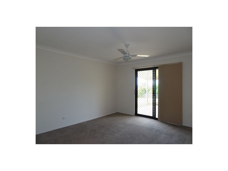 4 Overton Place, Fernvale QLD 4306