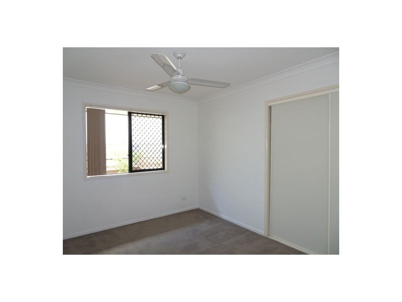 4 Overton Place, Fernvale QLD 4306