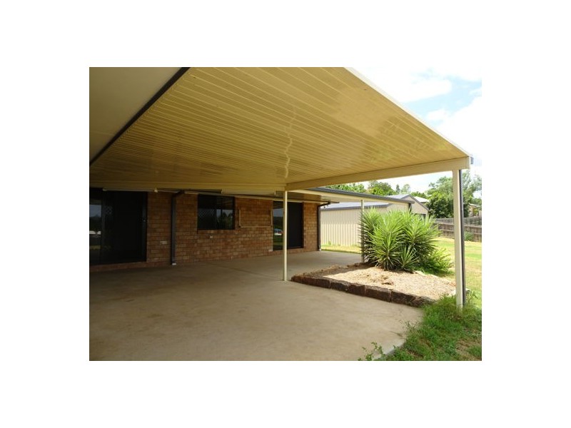 4 Overton Place, Fernvale QLD 4306