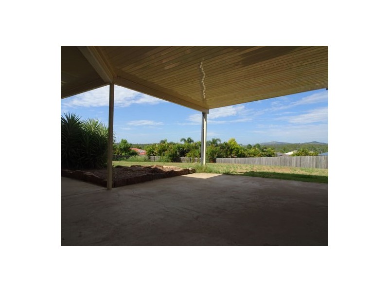 4 Overton Place, Fernvale QLD 4306