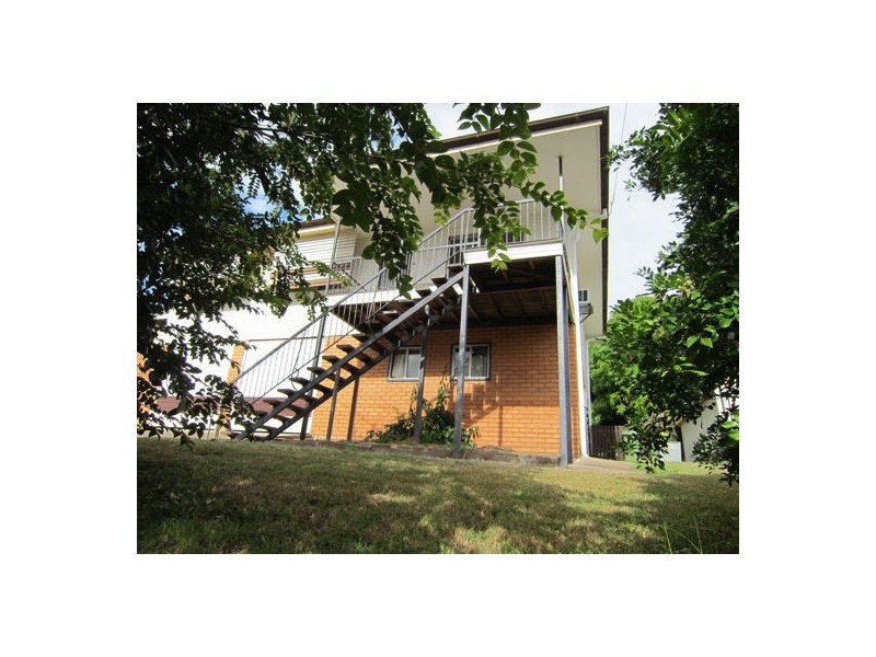 8 Bryant Street, Bundamba QLD 4304