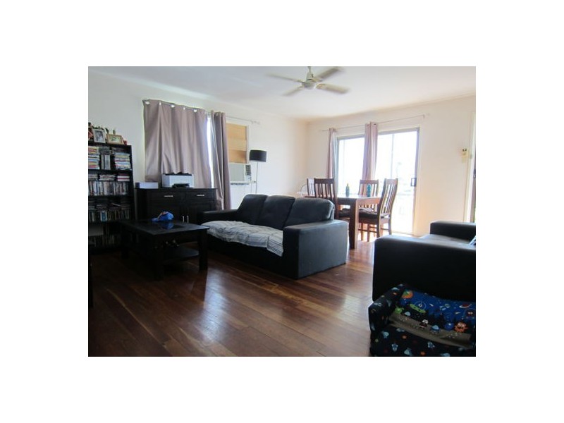 8 Bryant Street, Bundamba QLD 4304