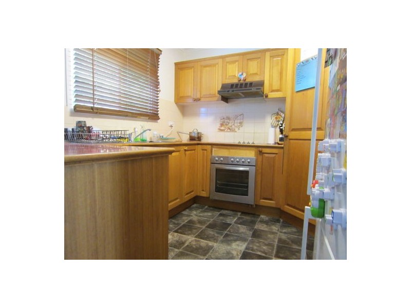 8 Bryant Street, Bundamba QLD 4304