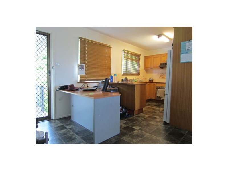 8 Bryant Street, Bundamba QLD 4304