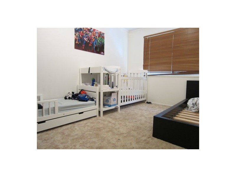 8 Bryant Street, Bundamba QLD 4304