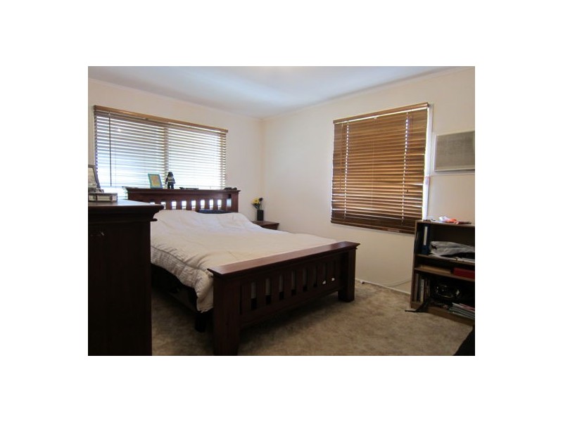 8 Bryant Street, Bundamba QLD 4304