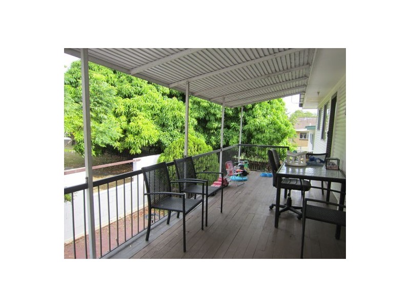 8 Bryant Street, Bundamba QLD 4304