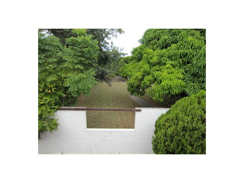 8 Bryant Street, Bundamba QLD 4304