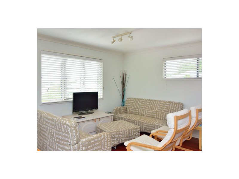 64 Chermside Road, Newtown QLD 4305