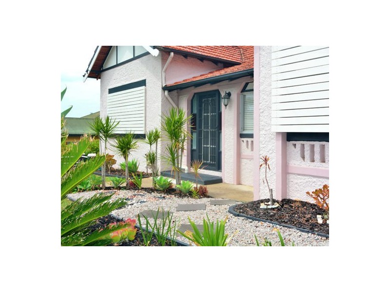 64 Chermside Road, Newtown QLD 4305