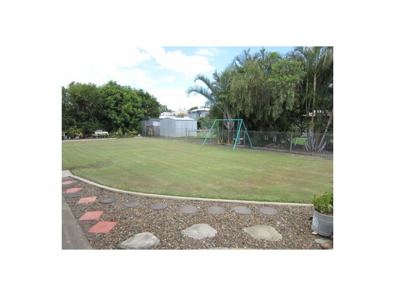 16 Woodford St, One Mile QLD 4305