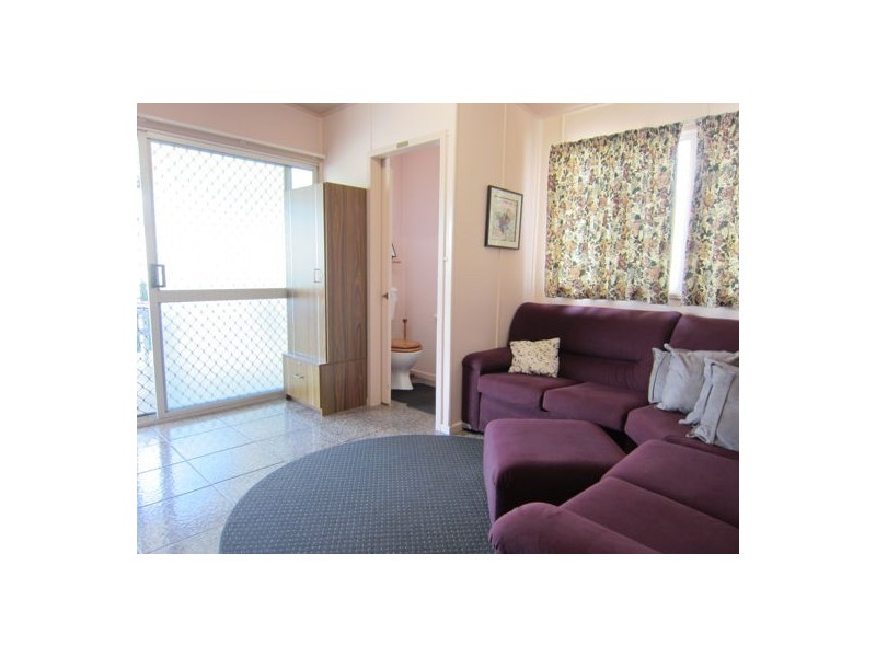 16 Woodford St, One Mile QLD 4305