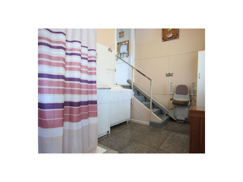 16 Woodford St, One Mile QLD 4305