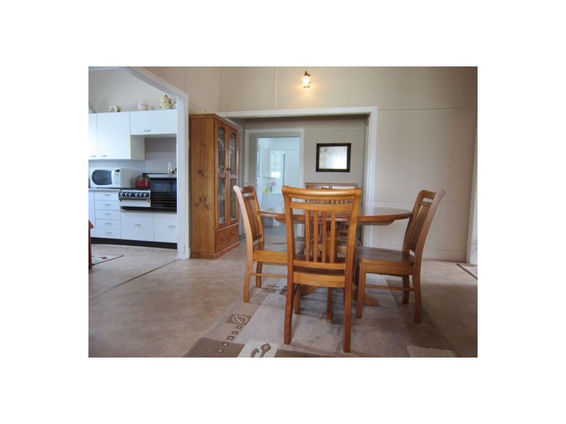 16 Woodford St, One Mile QLD 4305
