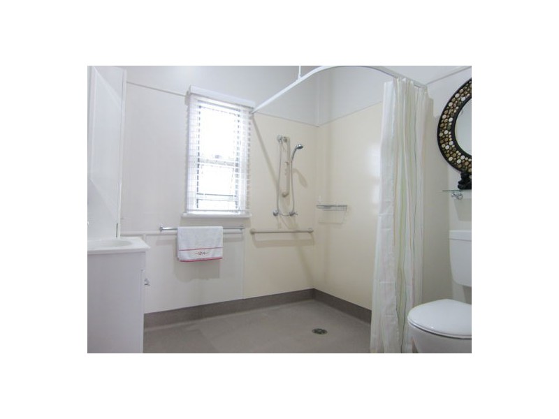 16 Woodford St, One Mile QLD 4305