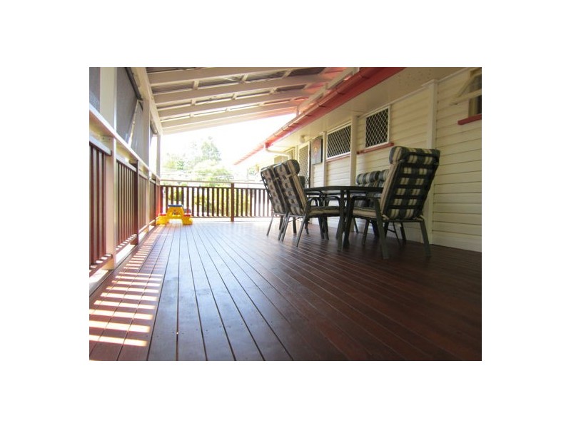 2 Felette Street, Leichhardt QLD 4305