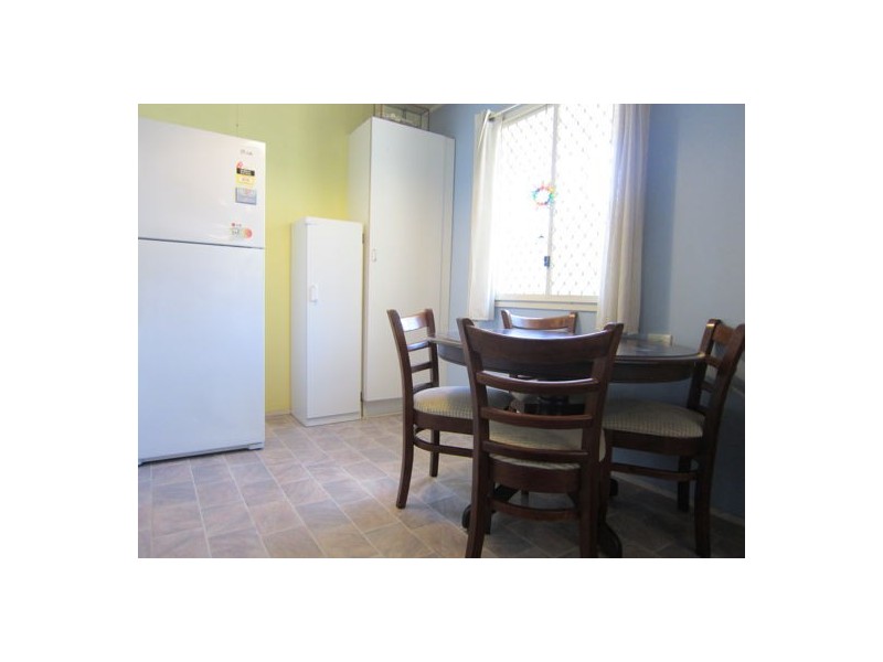 2 Felette Street, Leichhardt QLD 4305