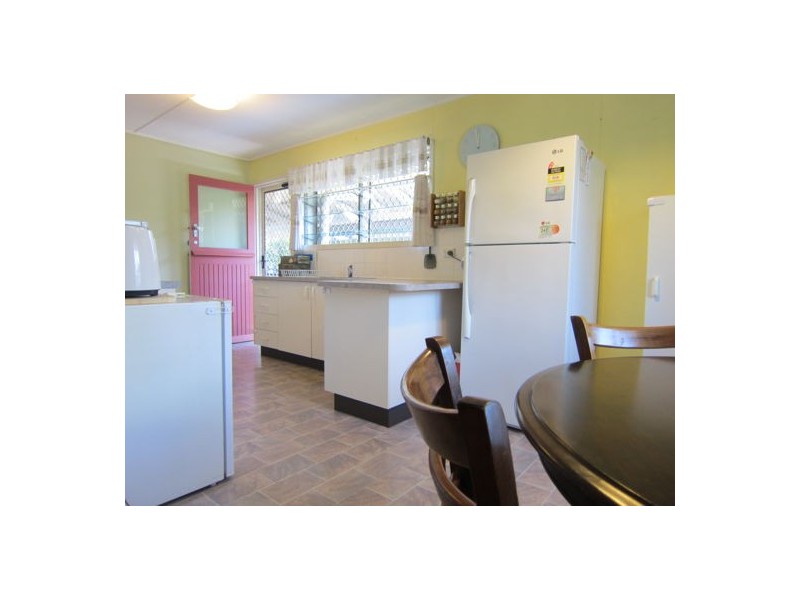 2 Felette Street, Leichhardt QLD 4305