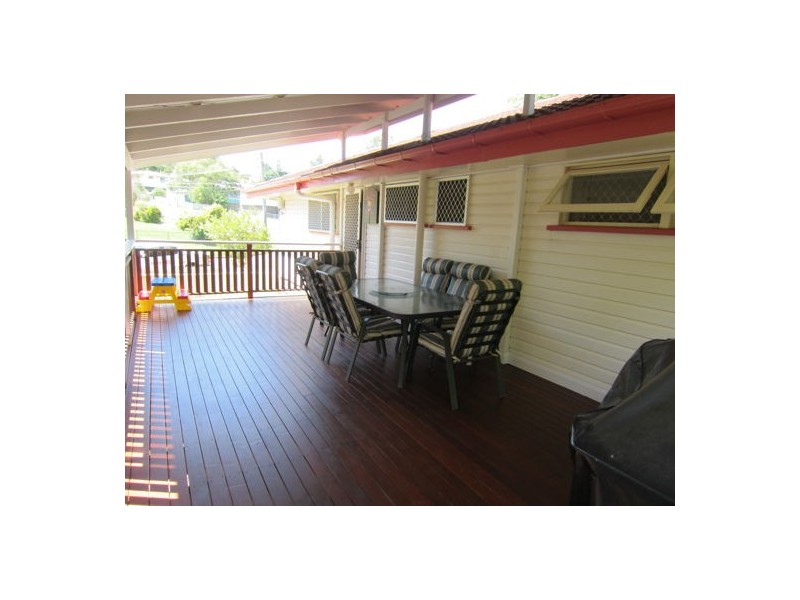 2 Felette Street, Leichhardt QLD 4305
