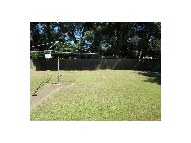 2 Felette Street, Leichhardt QLD 4305