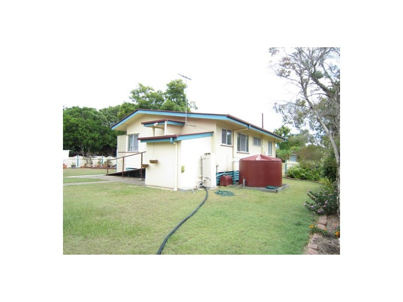 24 Baillieston Street, Leichhardt QLD 4305