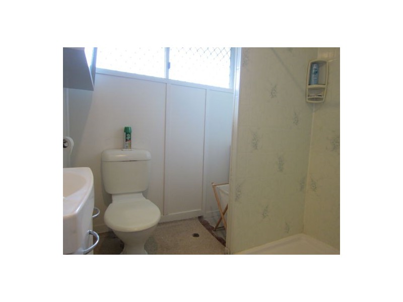 24 Baillieston Street, Leichhardt QLD 4305
