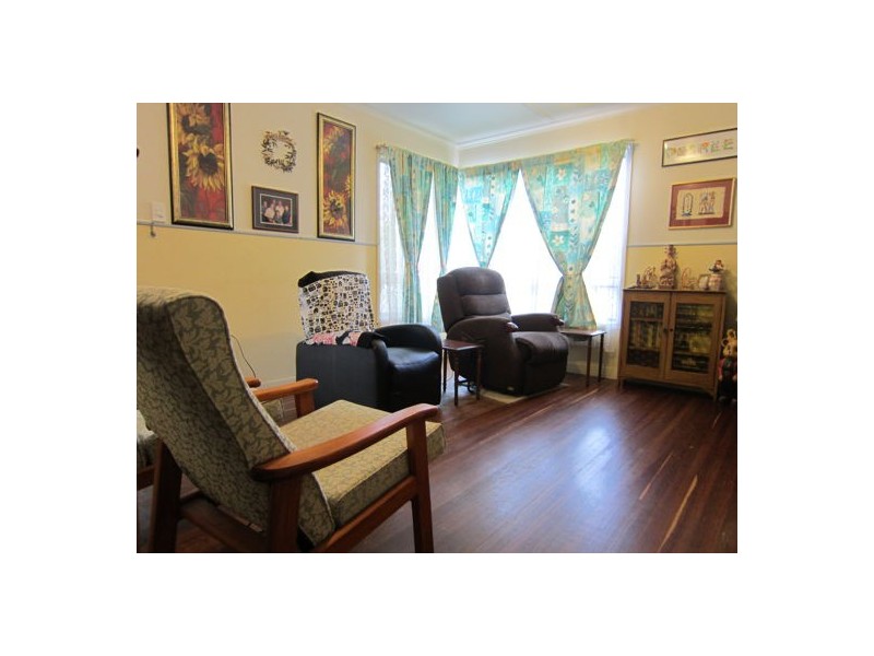 24 Baillieston Street, Leichhardt QLD 4305