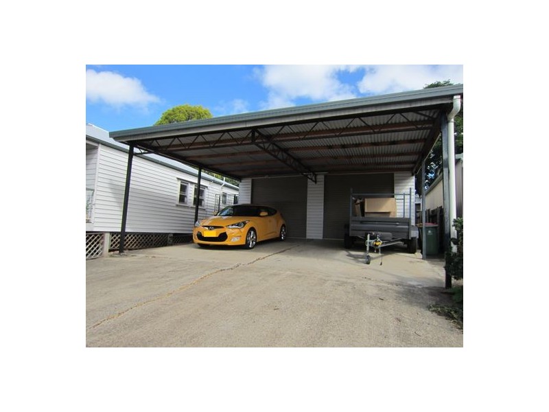 17 Whitehill Rd, Newtown QLD 4305