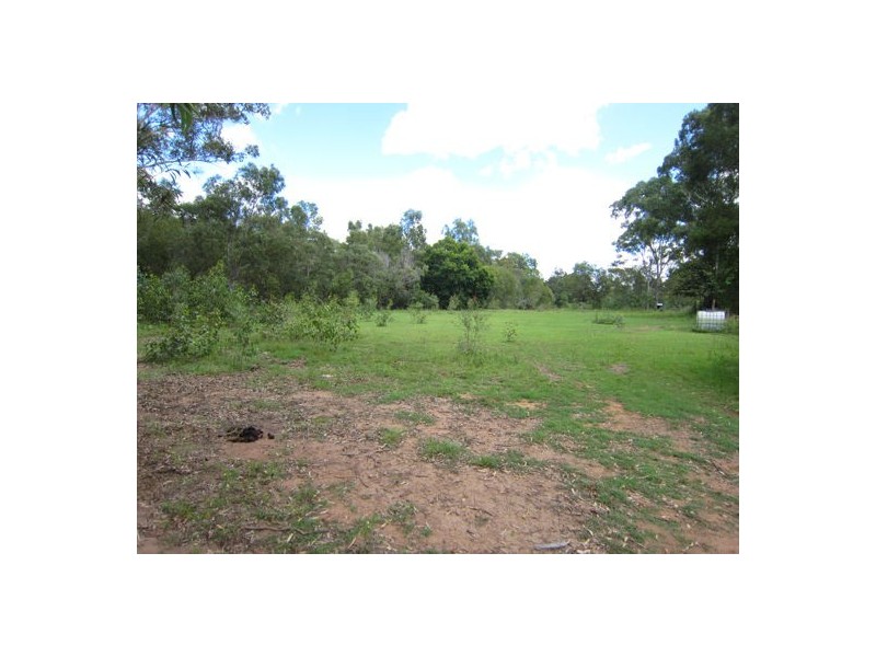 Eleazar Drive, Blacksoil QLD 4306