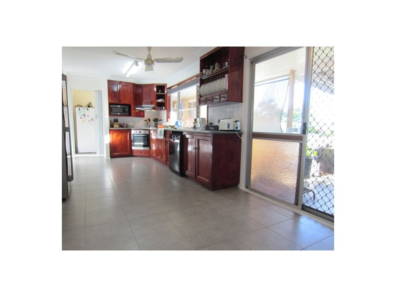 28 Hall Street, Yamanto QLD 4305