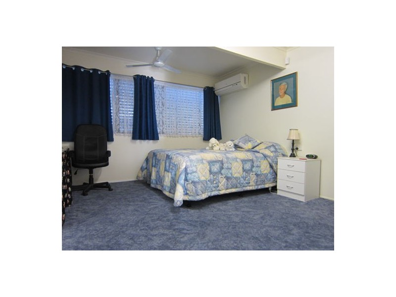 28 Hall Street, Yamanto QLD 4305