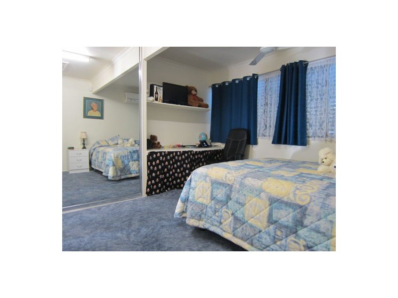 28 Hall Street, Yamanto QLD 4305
