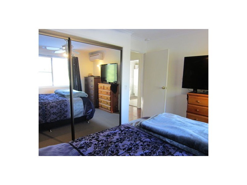 28 Hall Street, Yamanto QLD 4305