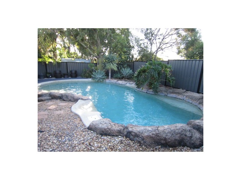 28 Hall Street, Yamanto QLD 4305