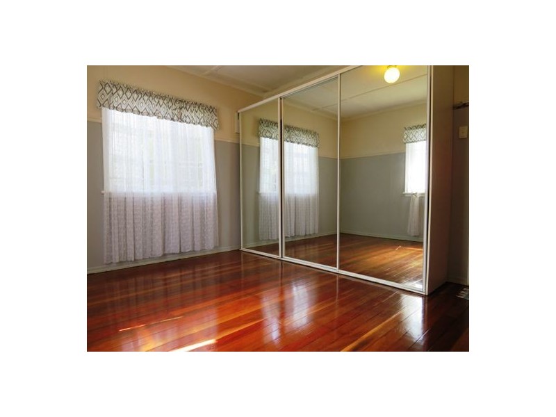 47 Cole Street, Silkstone QLD 4304