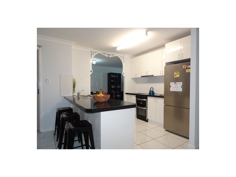 37 Sealy Street, Silkstone QLD 4304