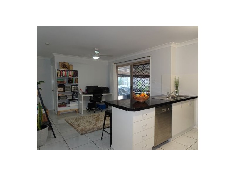 37 Sealy Street, Silkstone QLD 4304