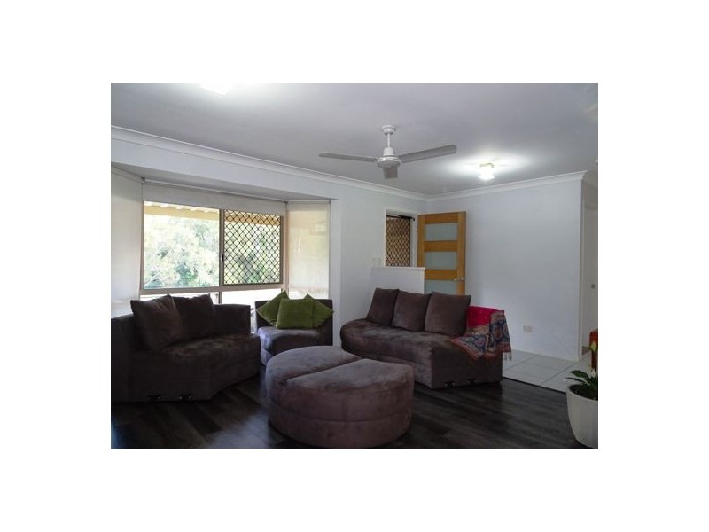 37 Sealy Street, Silkstone QLD 4304