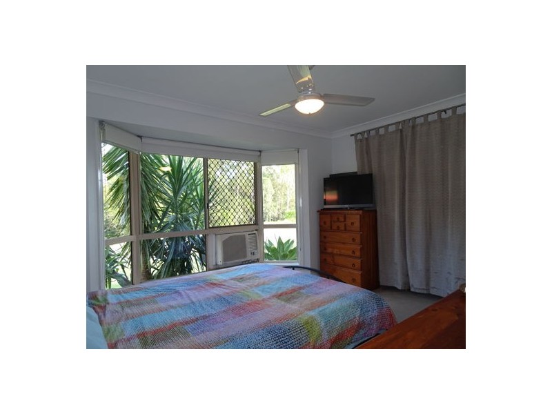 37 Sealy Street, Silkstone QLD 4304