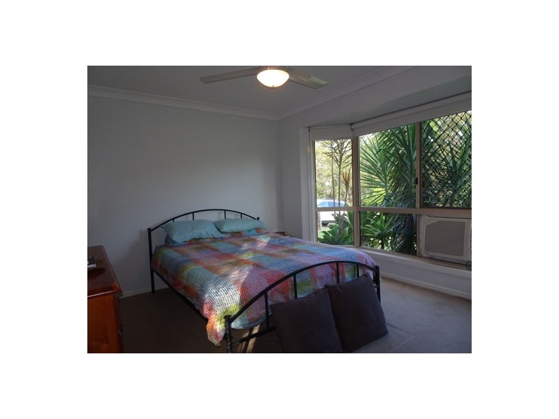 37 Sealy Street, Silkstone QLD 4304