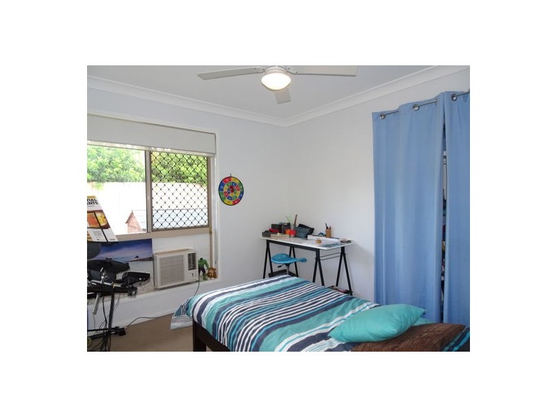 37 Sealy Street, Silkstone QLD 4304