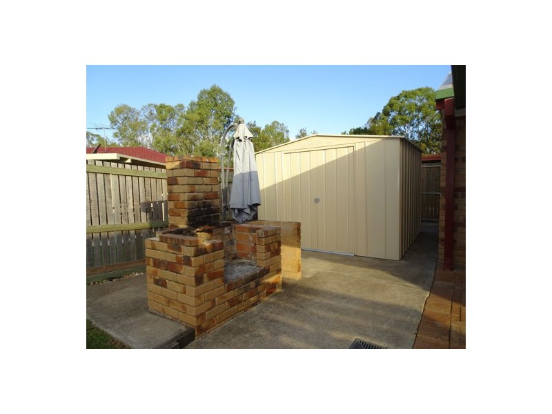 37 Sealy Street, Silkstone QLD 4304