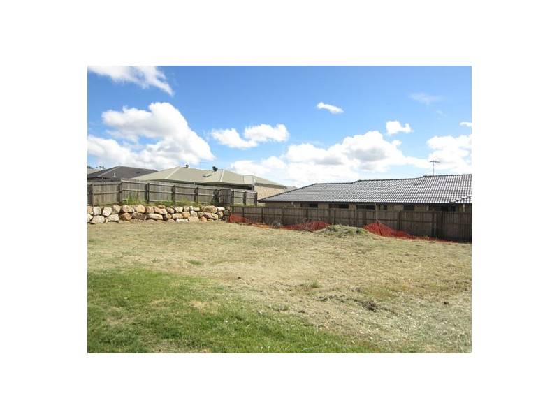 24 Bottlebrush Drive, Deebing Heights QLD 4306