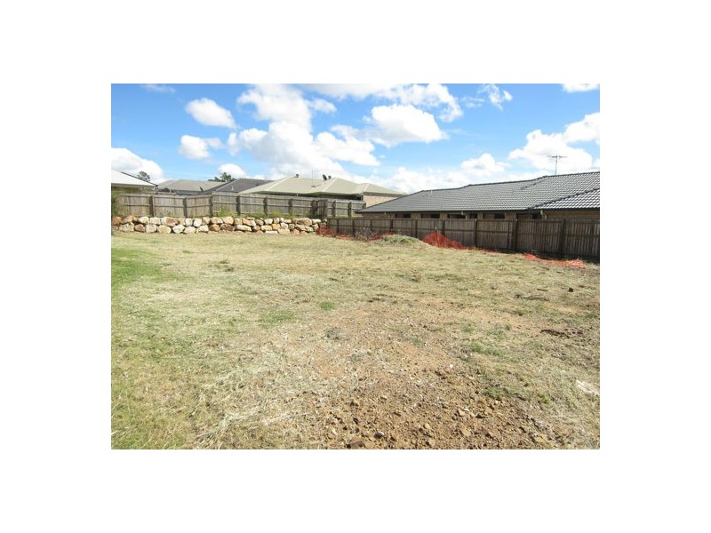 24 Bottlebrush Drive, Deebing Heights QLD 4306